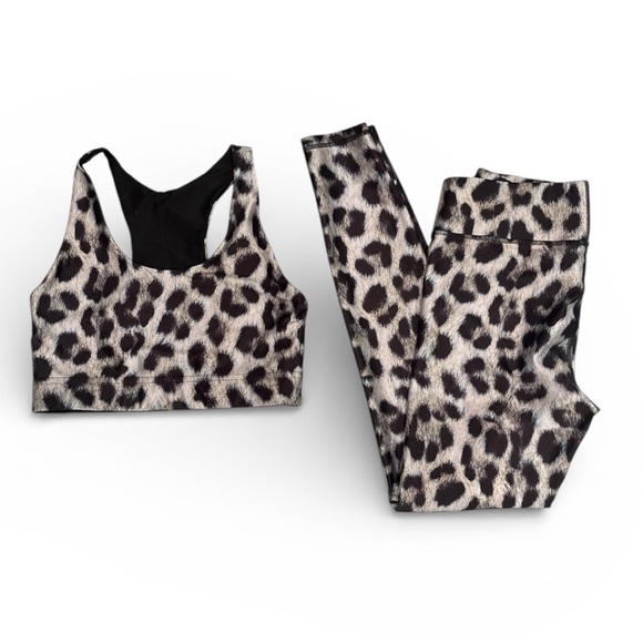 Terez Snow Leopard Set Rare Hard to Find Matching Leggings & Sports Bra EUC - Picture 2 of 5
